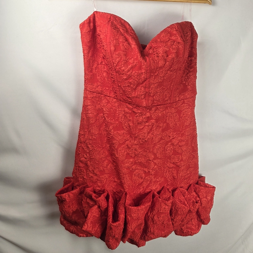 Red Strapless Dress Sweatheart Neckline Ruffled Hem Womens Medium From Privy